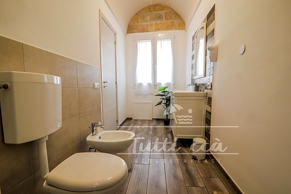 Tutti ccà Airport Rooms