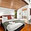 Hunchy Hideaway