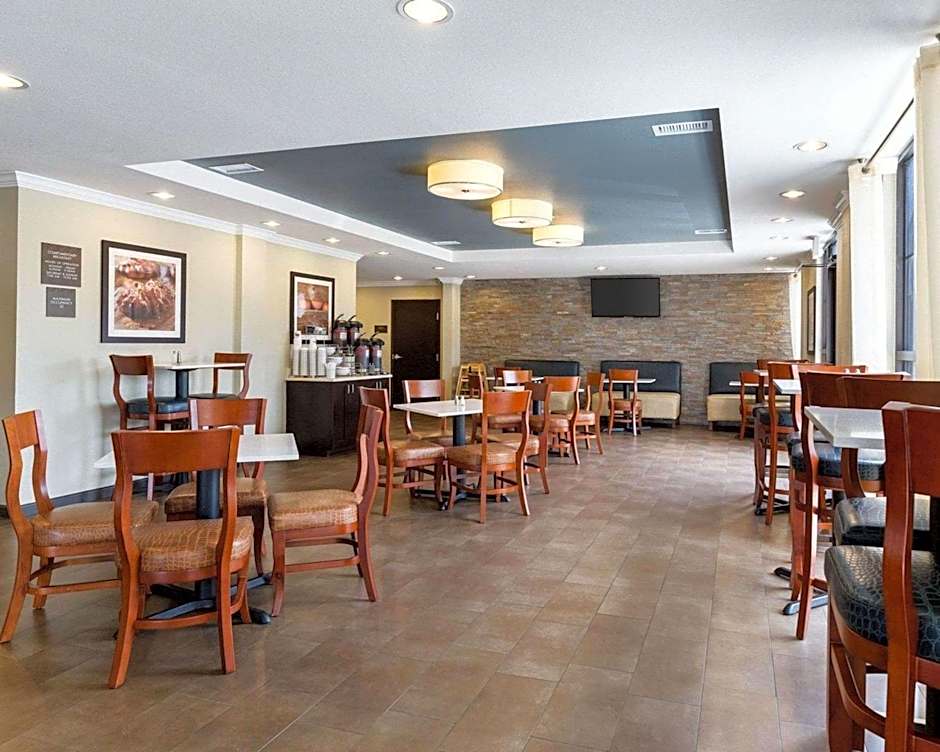 Comfort Suites near Westchase on Beltway 8