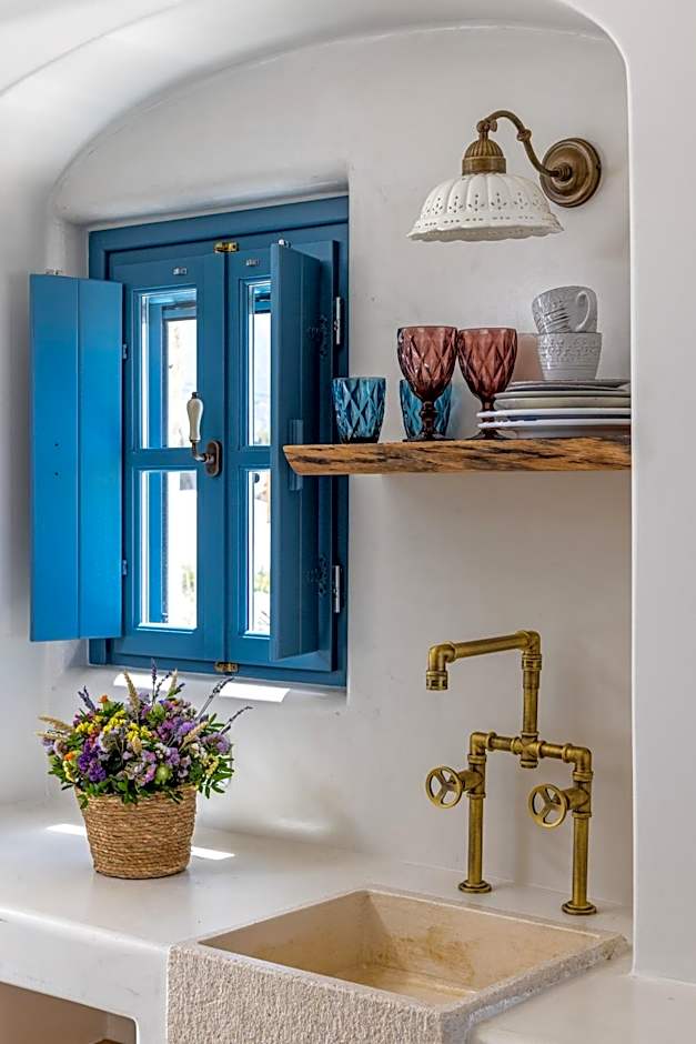 Blue Pearls-Adults Only Luxury Suites