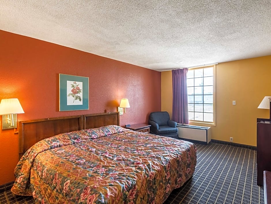 Econo Lodge Inn & Suites Orangeburg