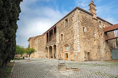 Hospedería Puente de Alconétar