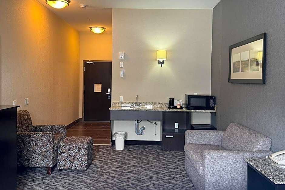 Comfort Inn & Suites