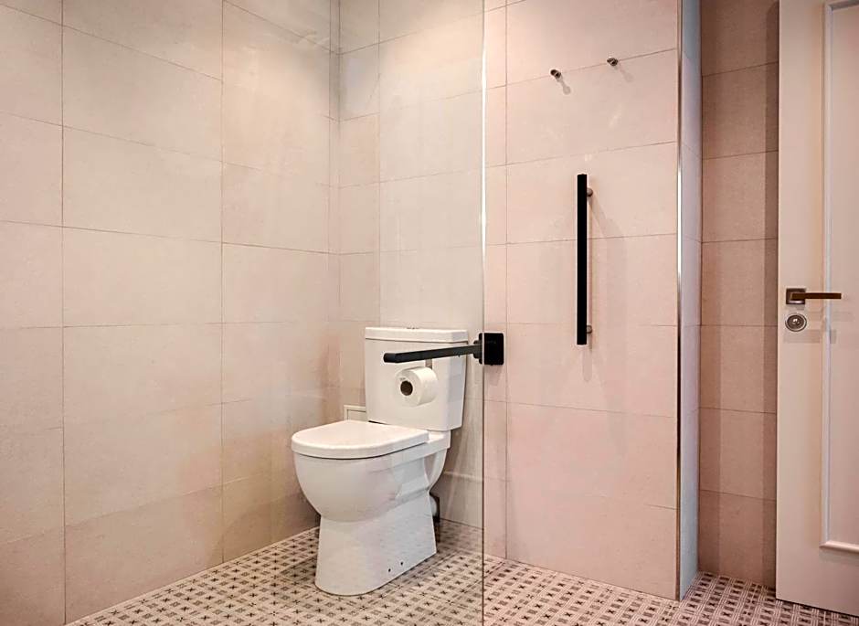 Townhouse17 Boutique Bed & Breakfast