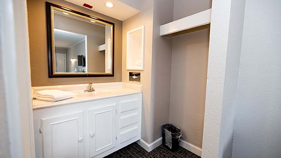 Magnuson Hotel Virginia Beach