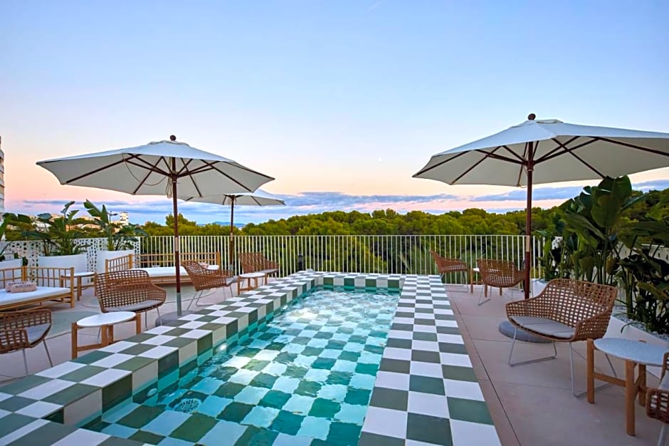 Belle Marivent Mediterranean Petit Hotel