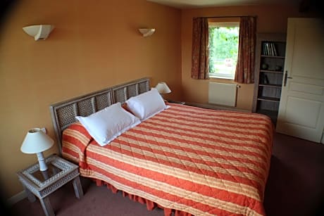 2 Single Beds, Non-Smoking, Junior Suite, Lounge Area, Sofabed