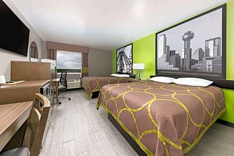 Queen Room with Two Queen Beds - Non-Smoking