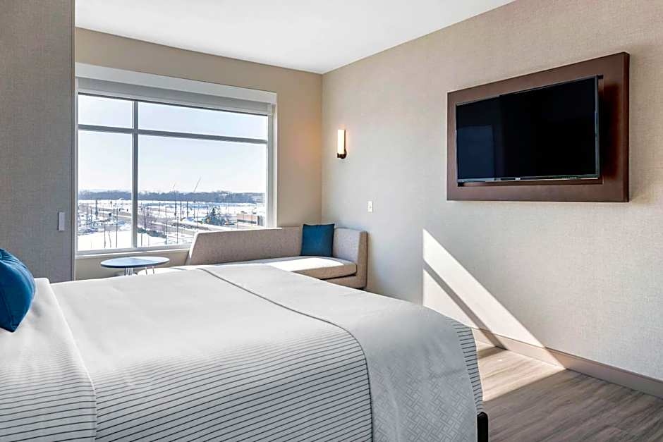 Cambria Hotel Bloomington Mall of America Minneapolis Airport
