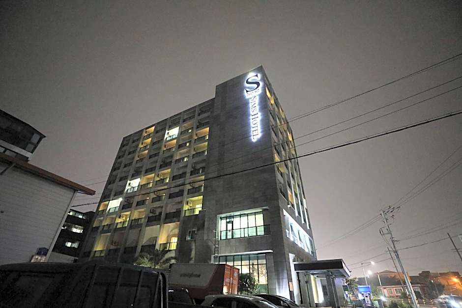 Sims Hotel