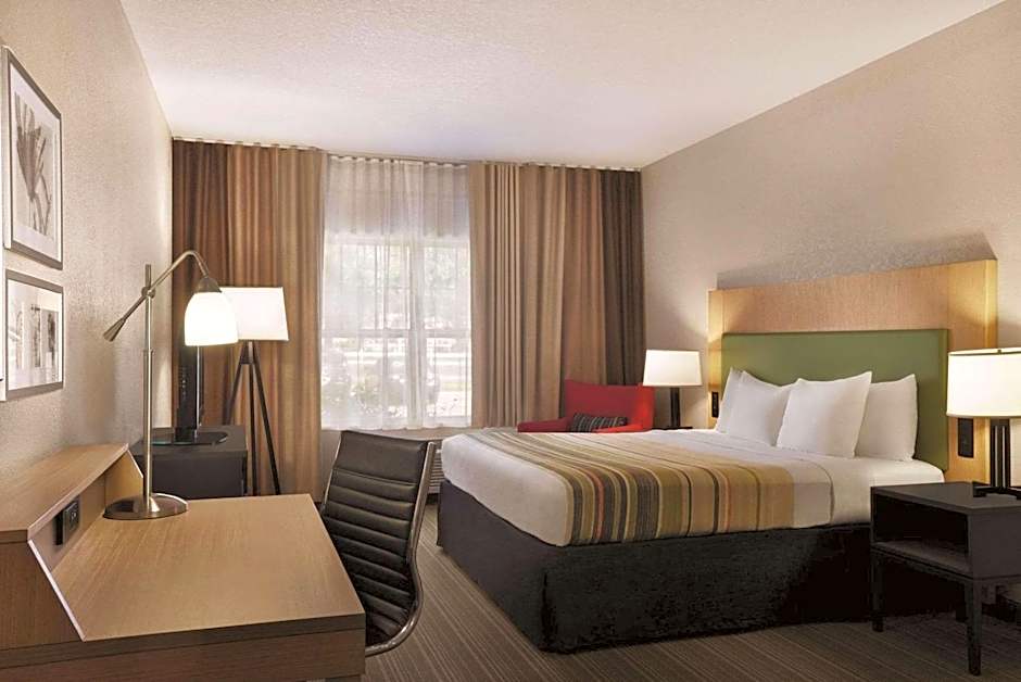 Country Inn & Suites by Radisson, Madison Southwest, WI
