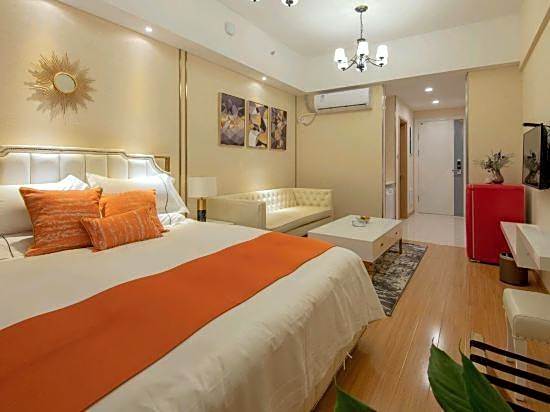 Deep Blue City Hostel
