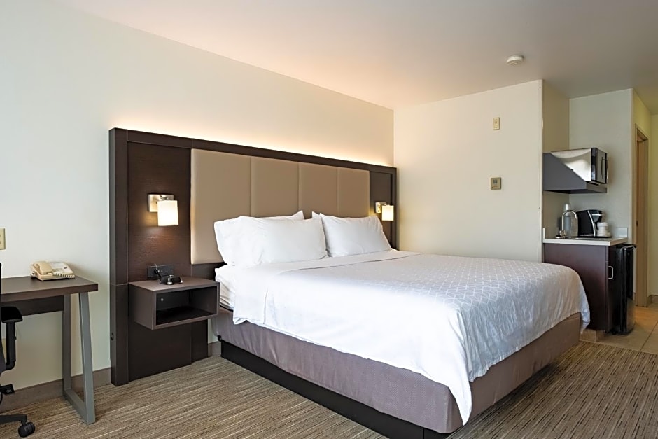 Holiday Inn Express Hotel & Suites Evanston By IHG