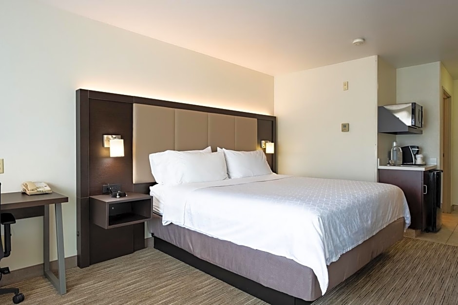 Holiday Inn Express Hotel & Suites Evanston