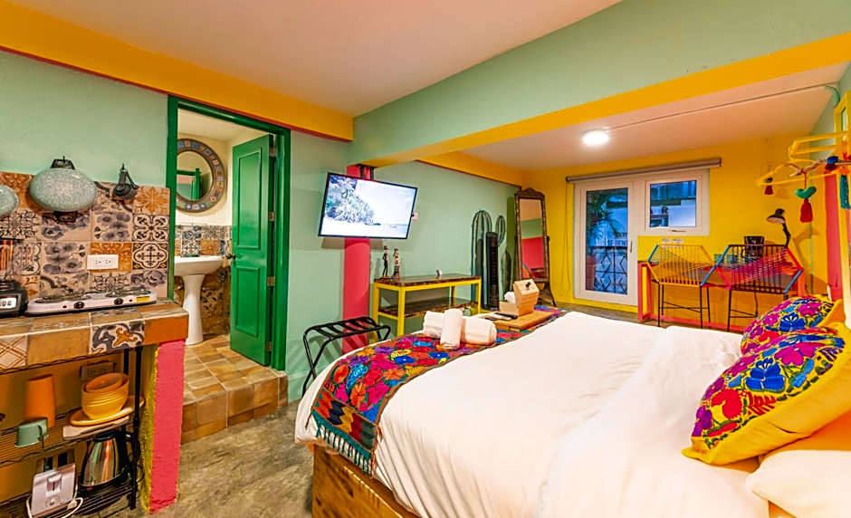 Casa Colibrí Malecón