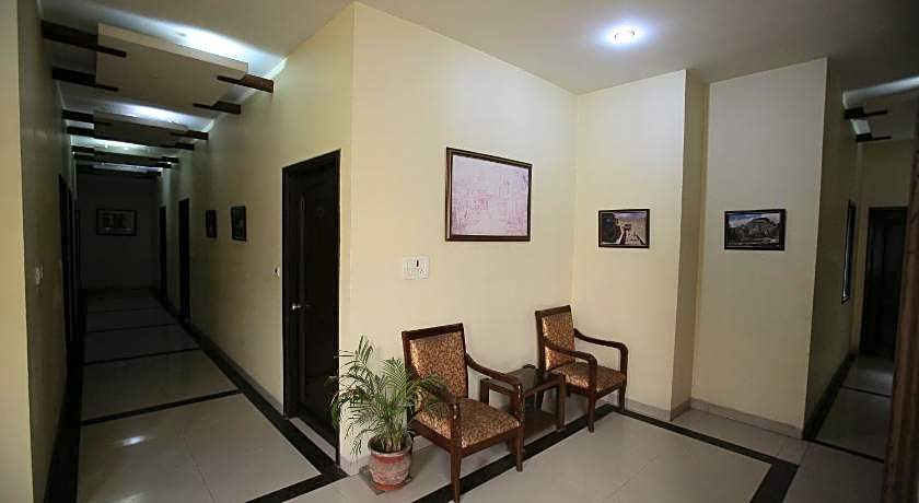 Hotel Sarovar Regency