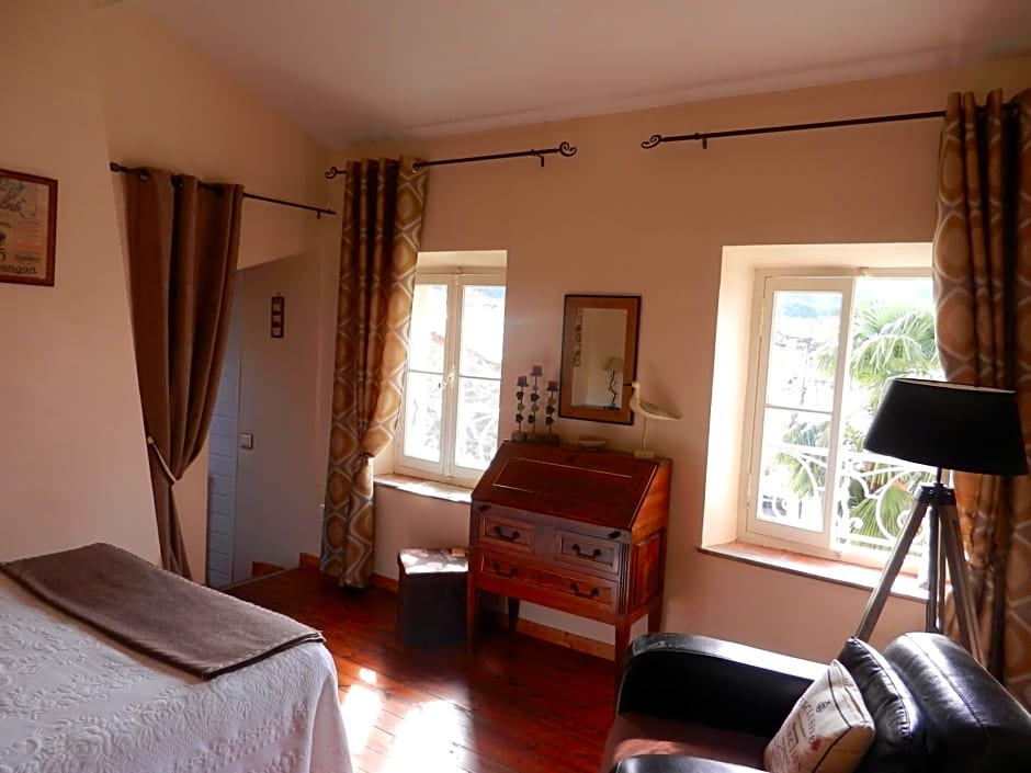 Le Patio Des Senteurs