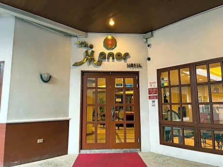 The Manor Hotel