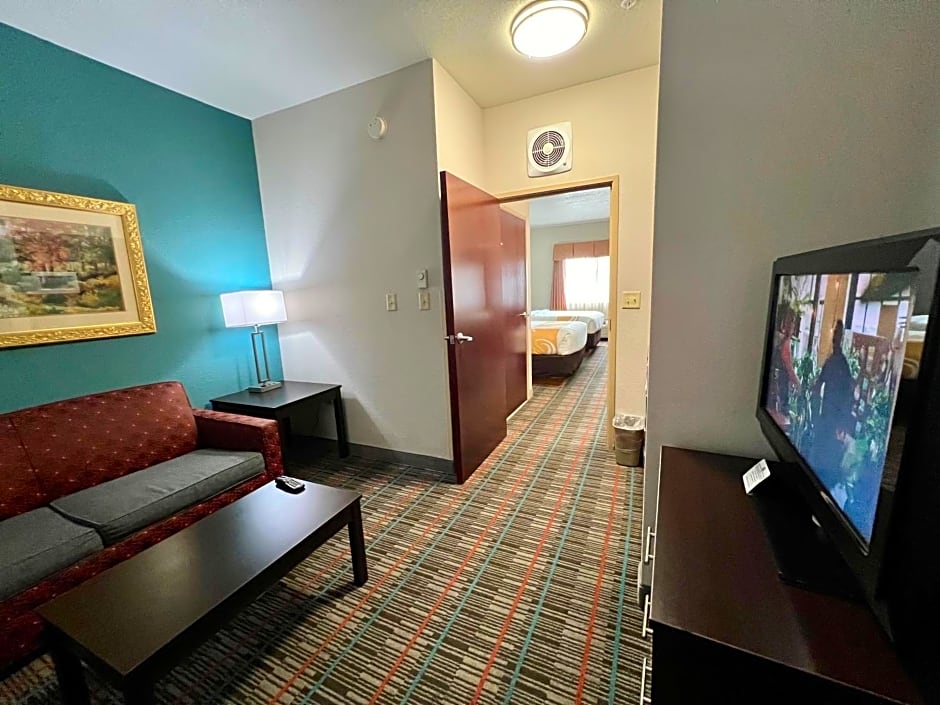 Quality Inn & Suites Near University