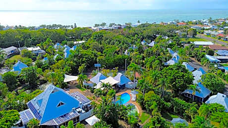 Kellys Beach Resort