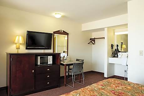 Queen Room - Disability Access