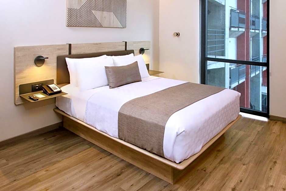 City Express Plus by Marriott Monterrey Centro