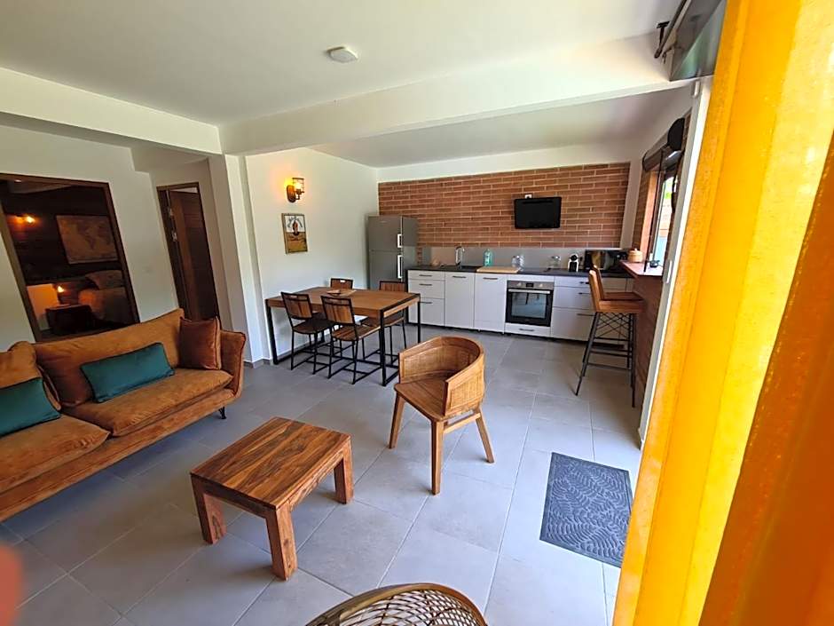 Shikoa Sobole - Le Morpho et l'Ara