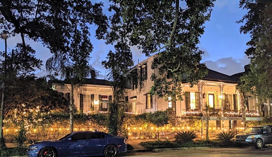 The Esplanade Guesthouse Mansion