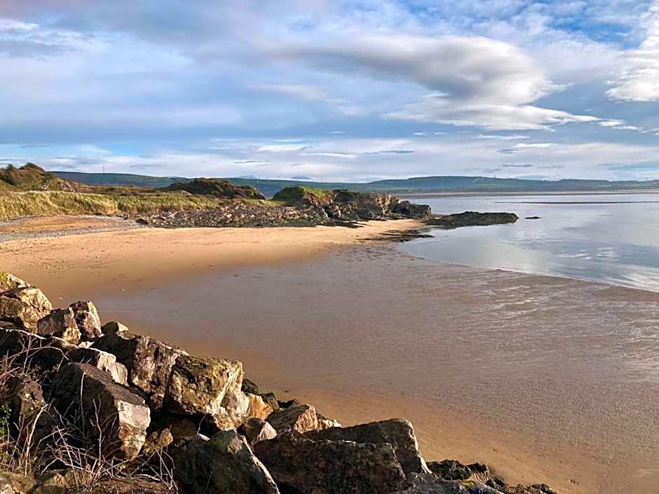 KINGDOM HOLIDAY PARK - Parrot