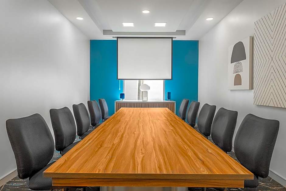 Holiday Inn Express San Jose Forum By IHG