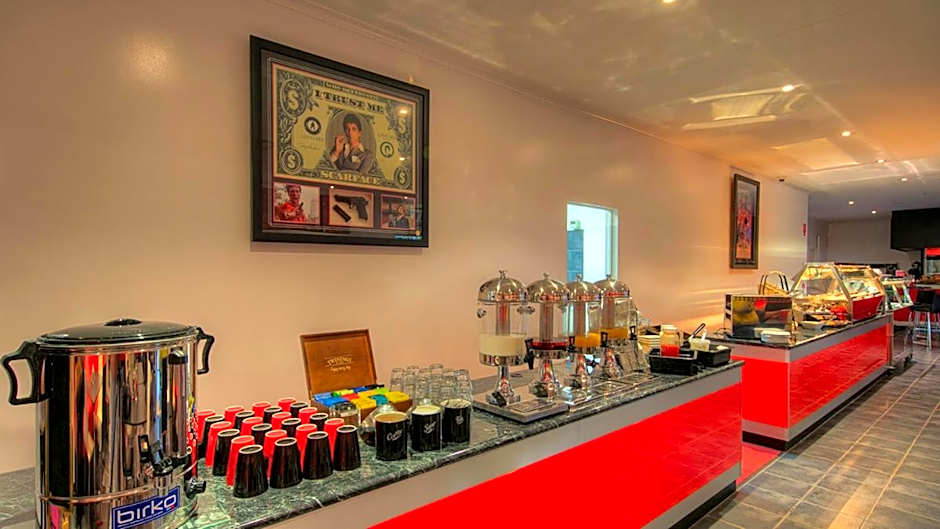 Halls Creek Motel