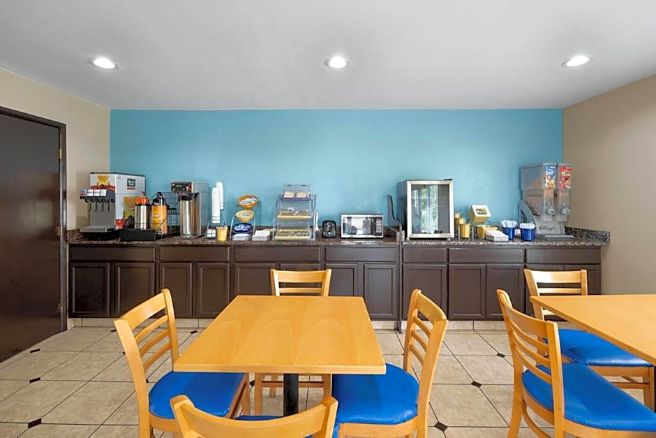 Days Inn by Wyndham Augusta Wheeler Road