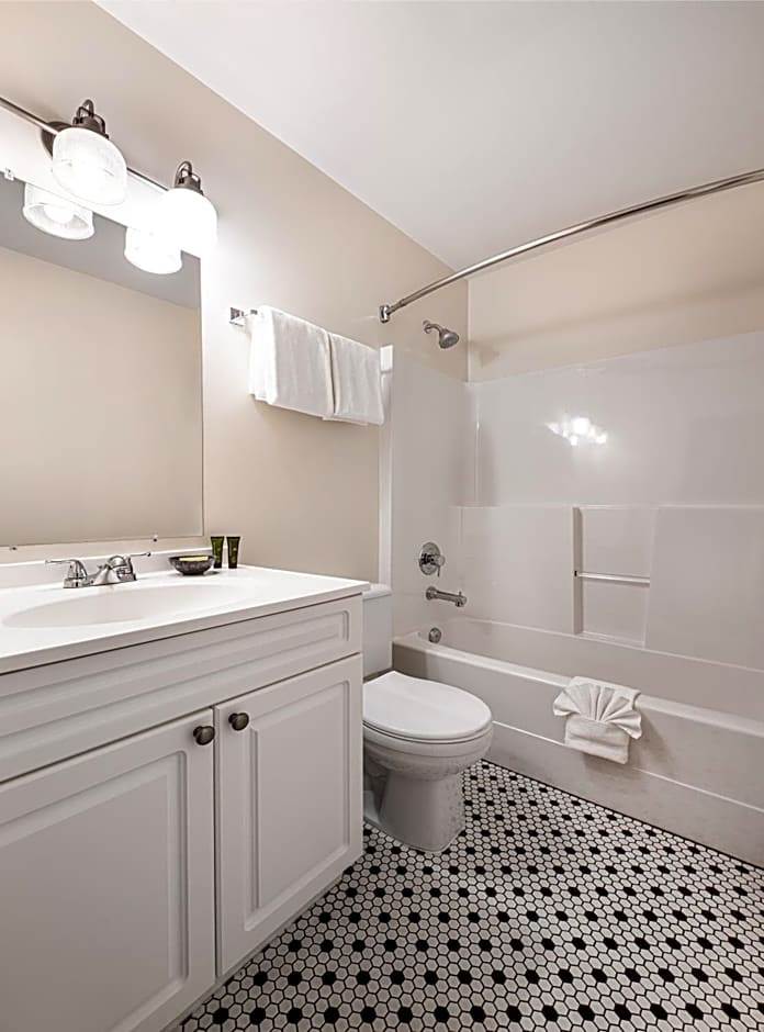 West Coast Trail Lodge