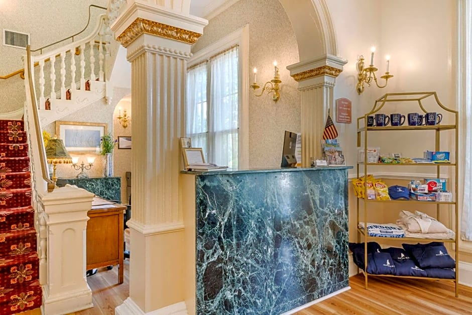 The Carriage House Inn Newport, Ascend Hotel Collection
