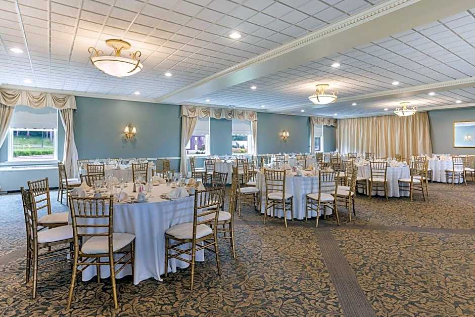 Traditions Hotel & Spa Johnson City - Binghamton, an Ascend Collection Hotel