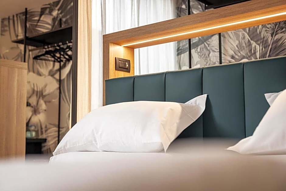Hotel Lago Di Garda