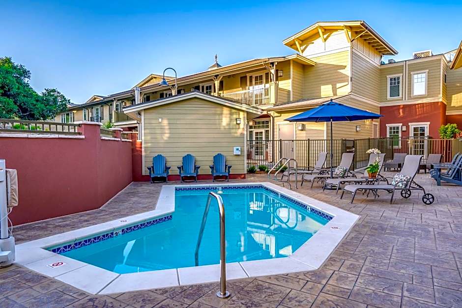 The Agrarian Hotel; Best Western Signature Collection