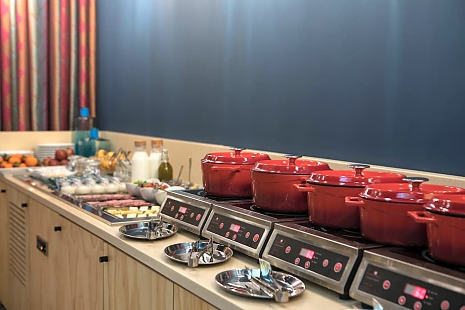 Ibis Abdelmoumen Casa