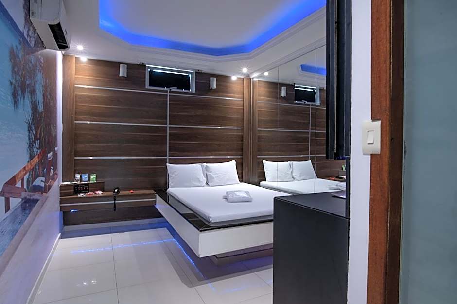 Motel Fantasy 2 (Adult Only)