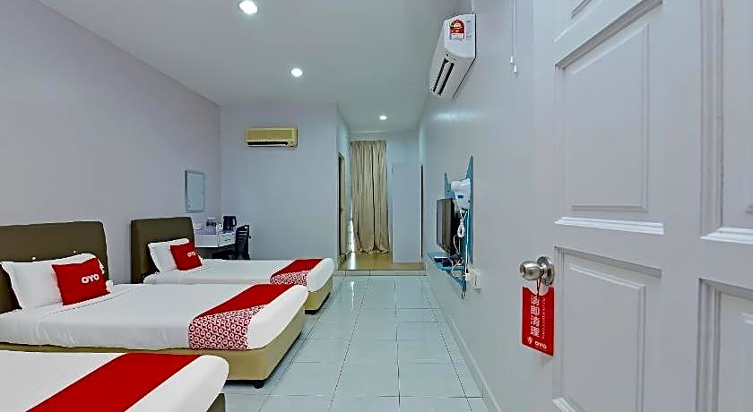 OYO 880 Hotel Purple Town