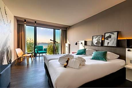 Comfort Double Room with Lake View