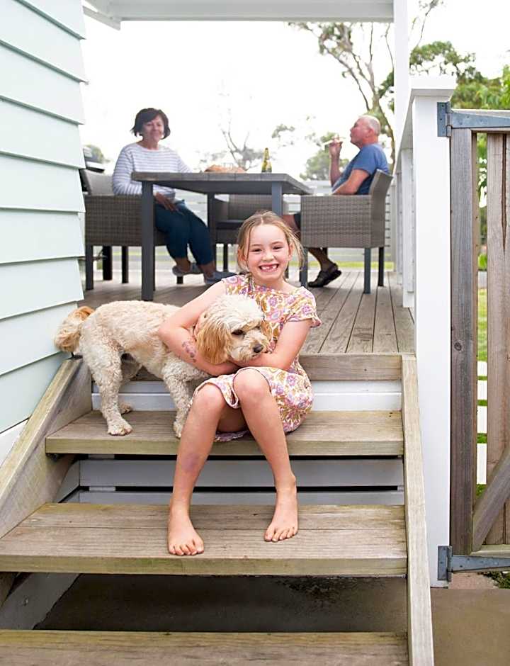 Surfside Cudmirrah Beach