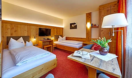 Comfort Twin Room with Balcony