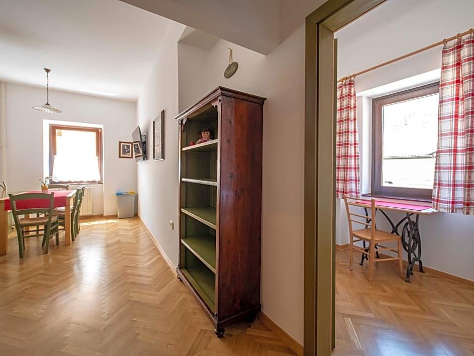 Berghi Hotel and Apartments