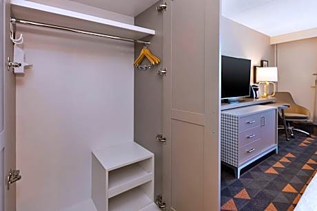 Standard Room with Two Queen Beds