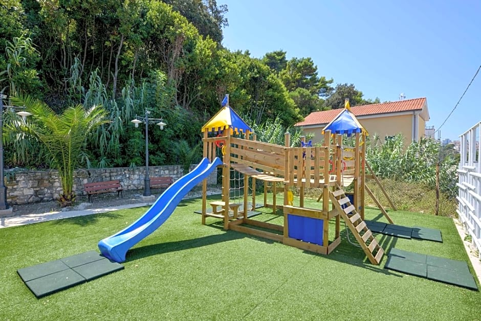 Riviera Hotel Residence