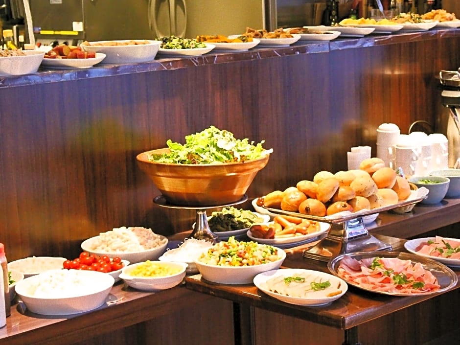 Apa Hotel Shimbashi-Toranomon