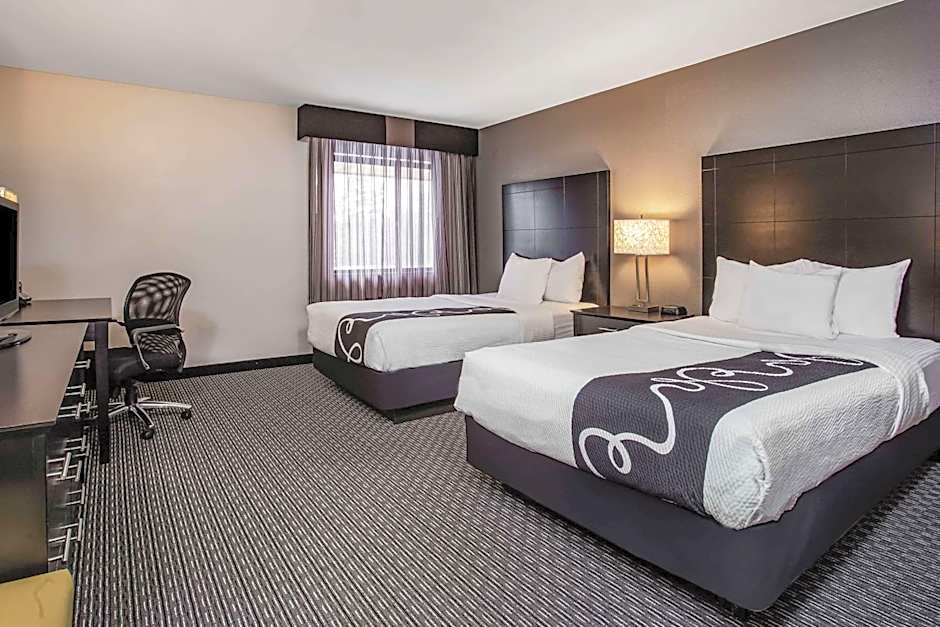 La Quinta Inn & Suites by Wyndham Oshkosh