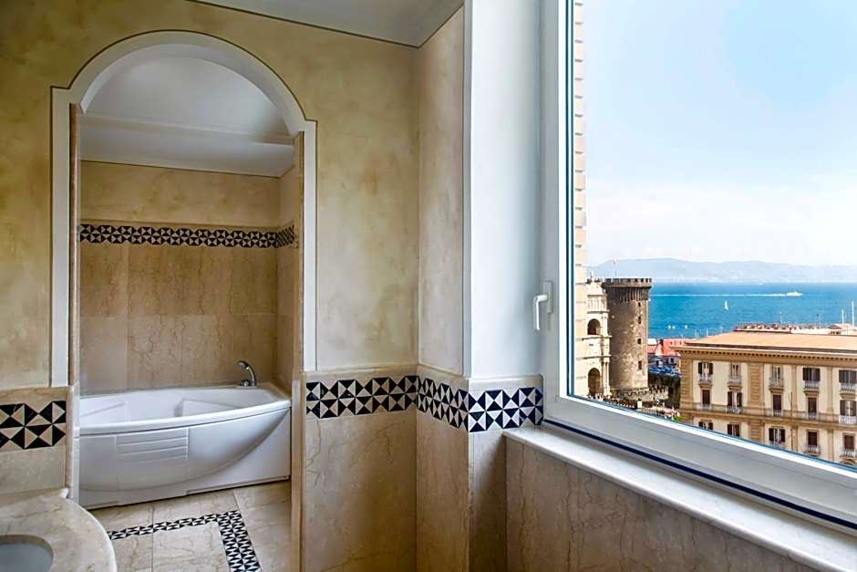 Renaissance by Marriott Naples Hotel Mediterraneo