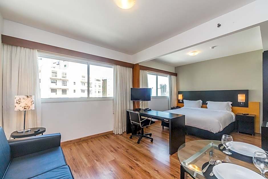 Paraiso Suites by Charlie